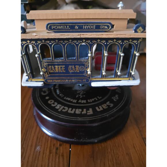 San Francisco Cable Car Music box Plays I left My Heart In San Francisco - Picture 1 of 6